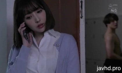 [SSNI-802] Trộm nhìn học sinh thay đồ và... Mikami Yua